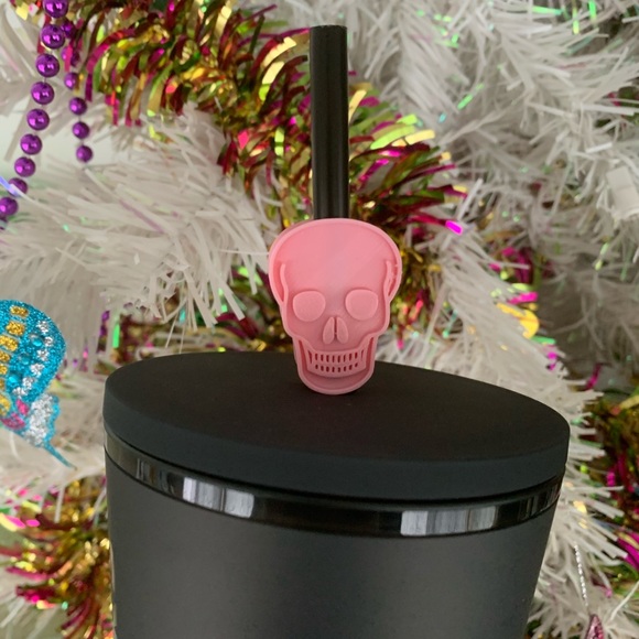 Skull Straw Toppers - Picture 4 of 4